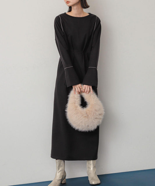 收腰褶皺連衣裙