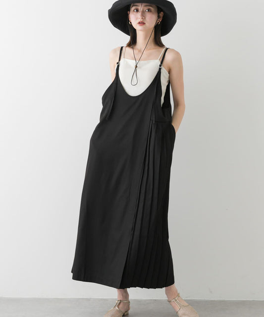 百褶吊帶連衣裙