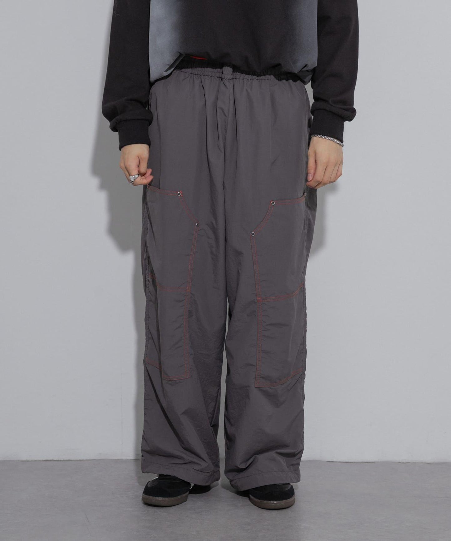 雙色拼接雙膝長褲