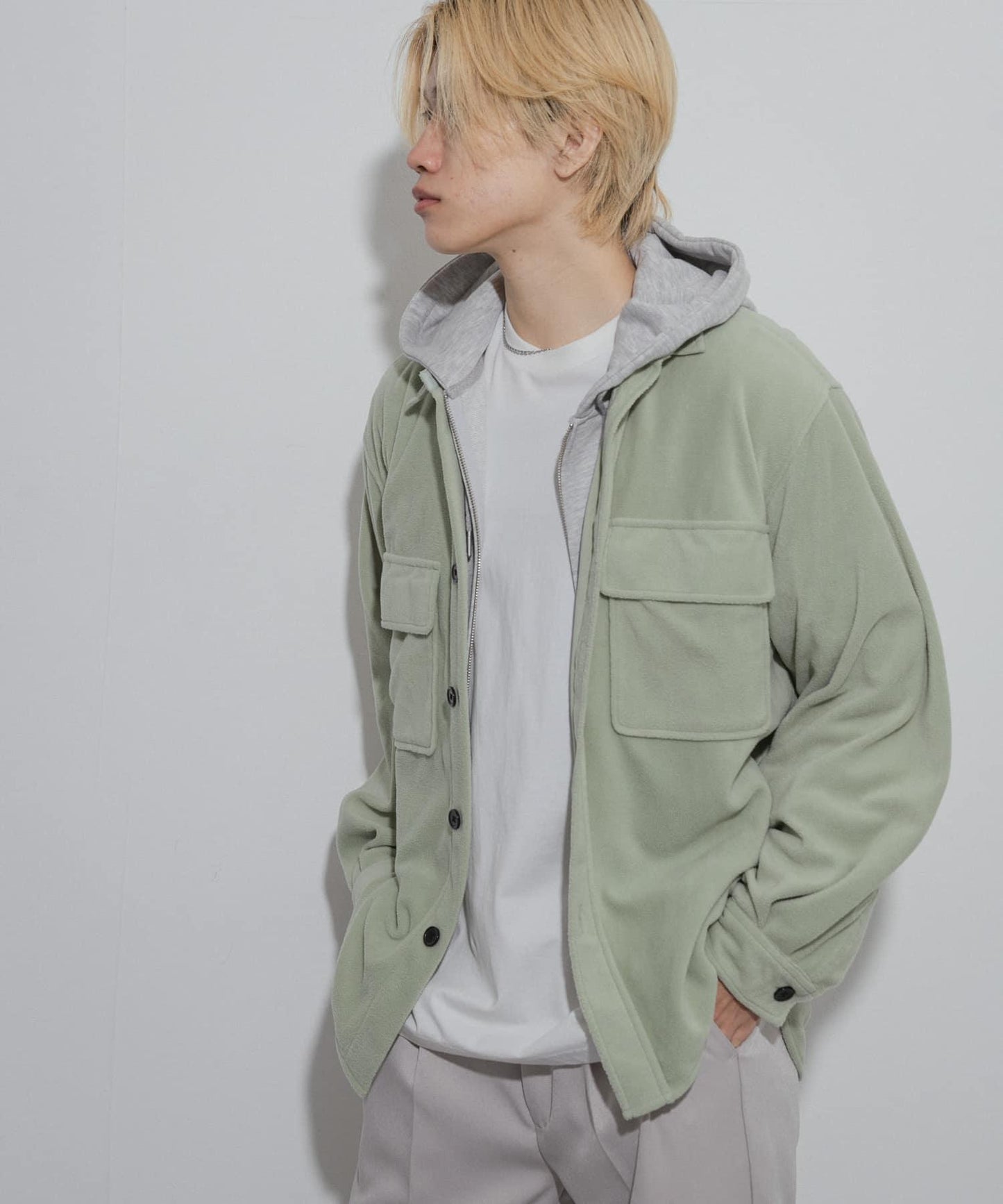 抓絨翻蓋寬鬆襯衫