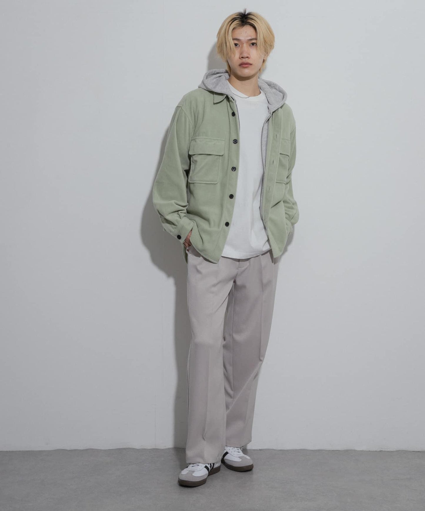 抓絨翻蓋寬鬆襯衫