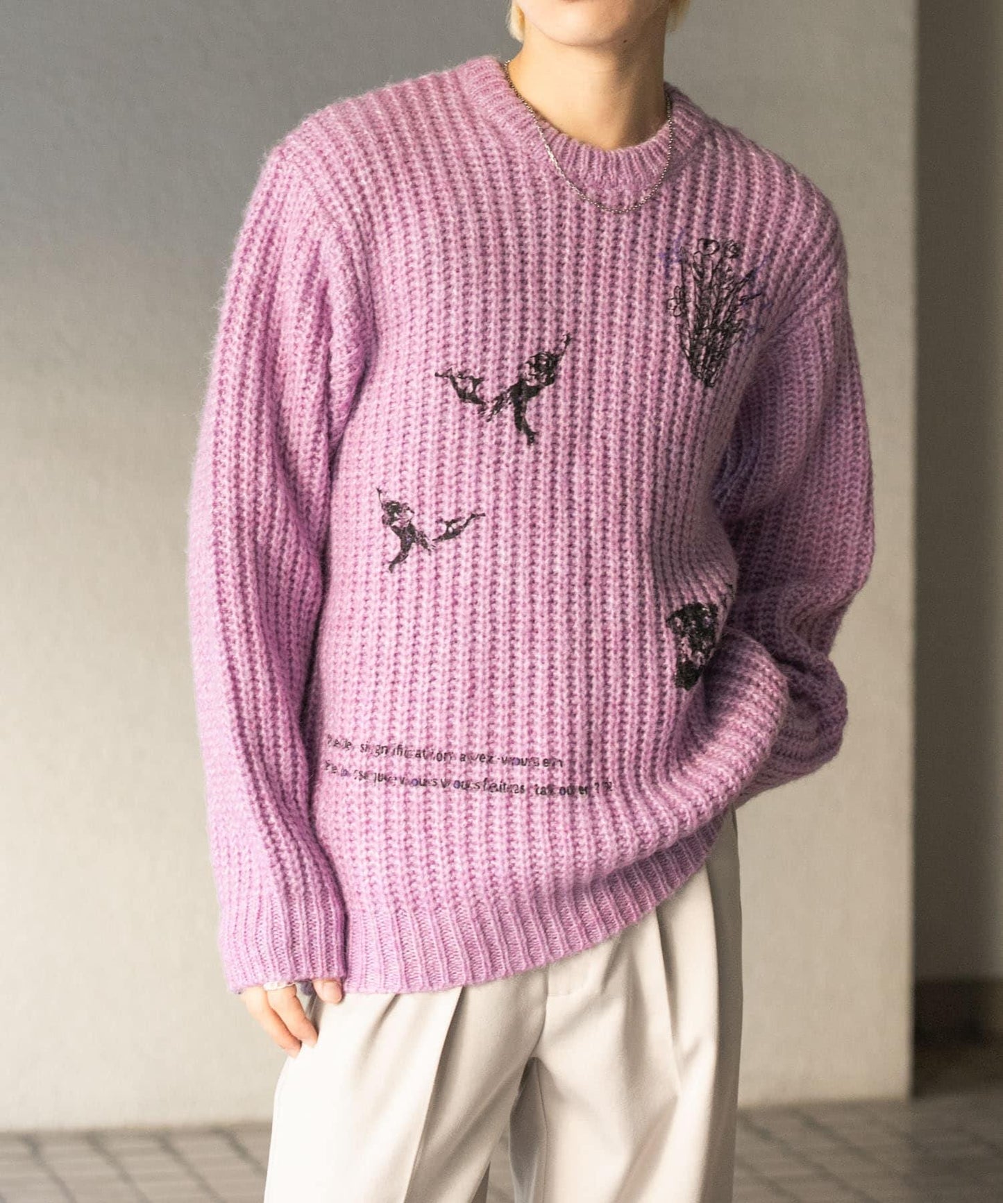 圖案印花寬鬆圓領針織衫