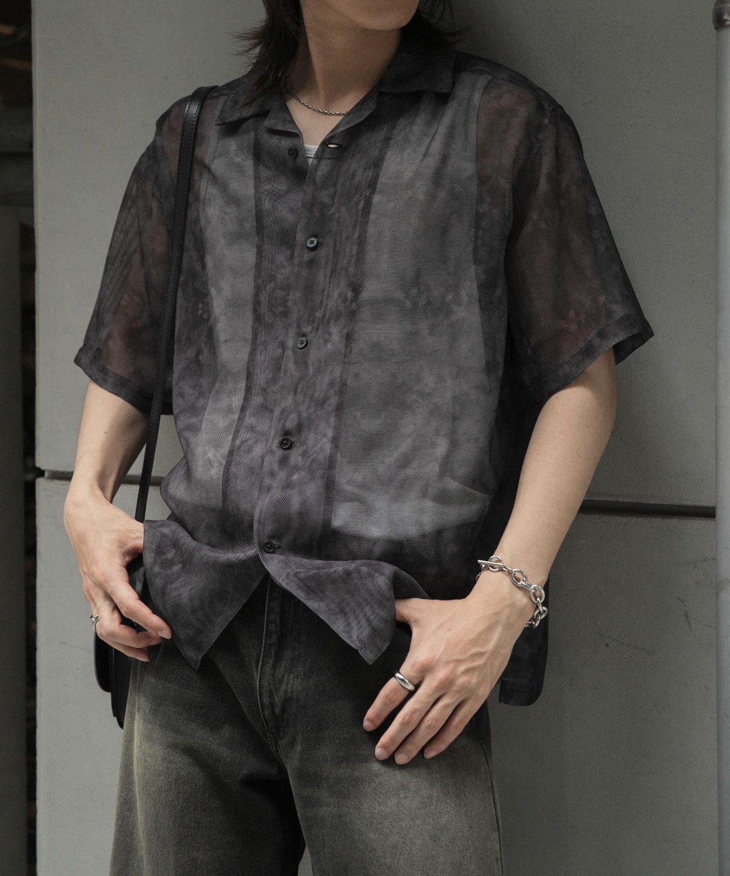 透視印花開領短袖襯衫