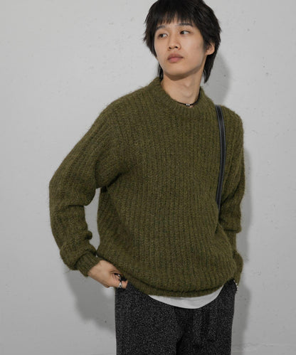 毛邊圓領針織衫