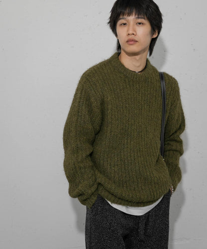 毛邊圓領針織衫