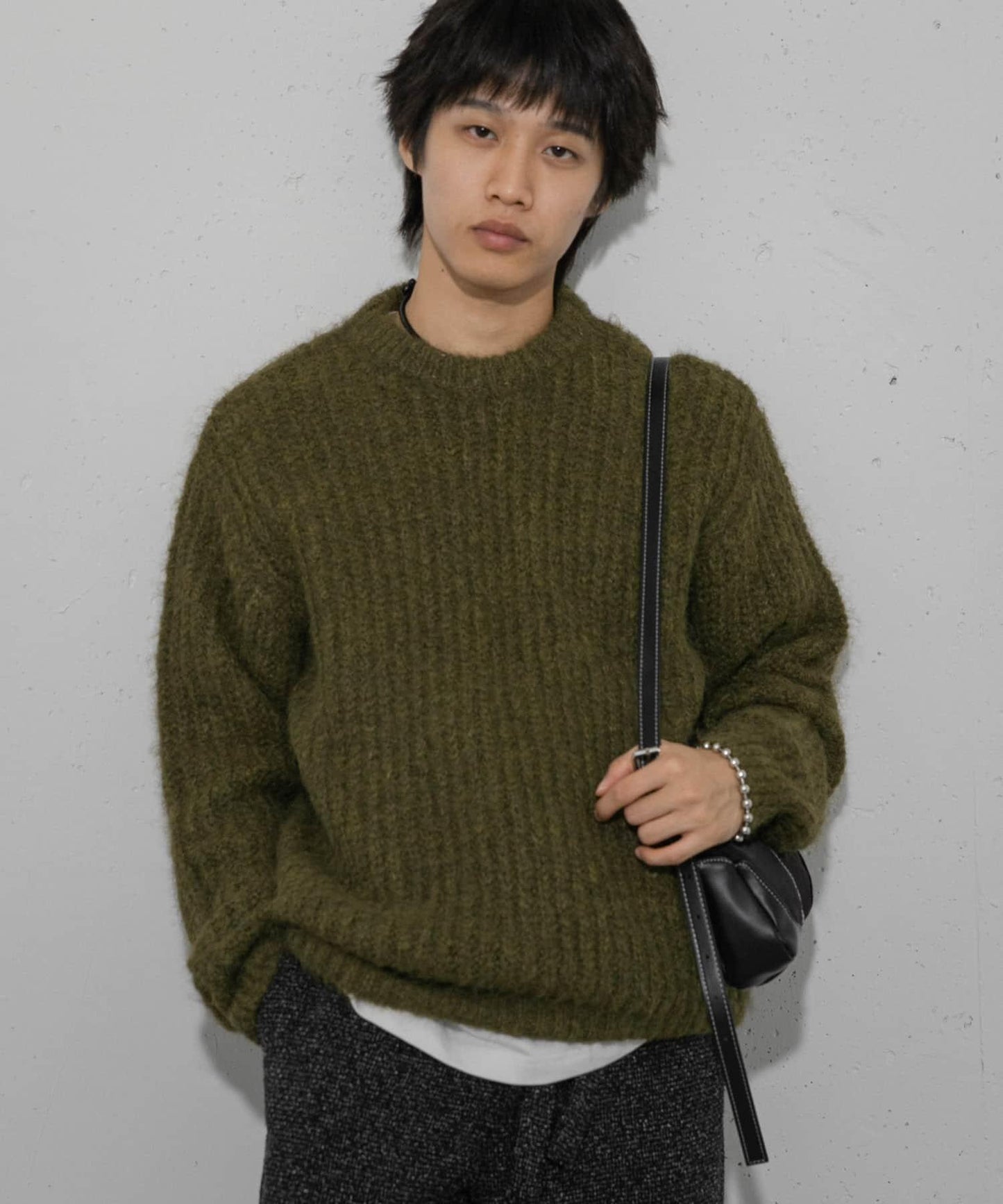 毛邊圓領針織衫