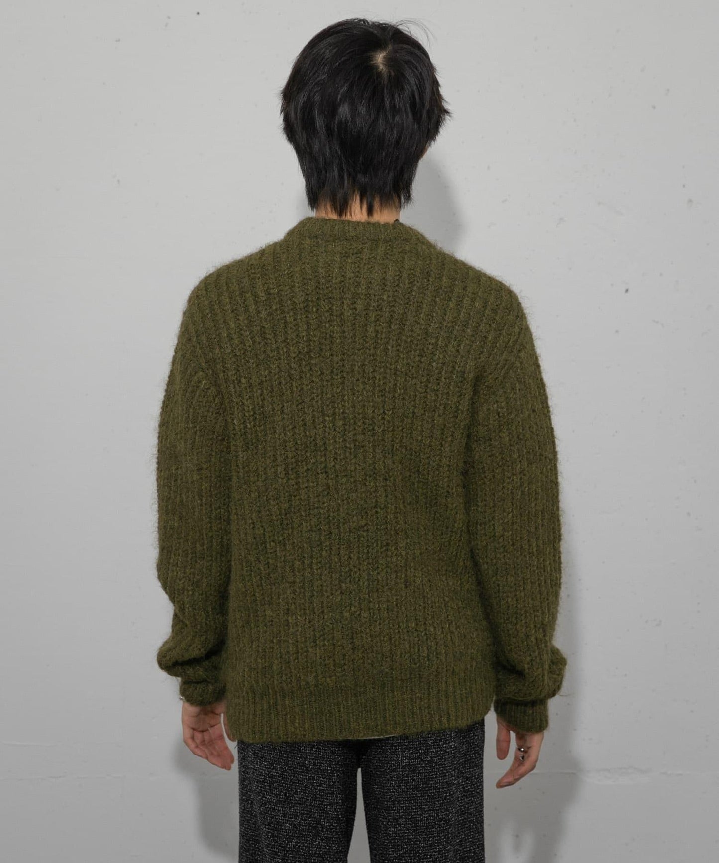 毛邊圓領針織衫