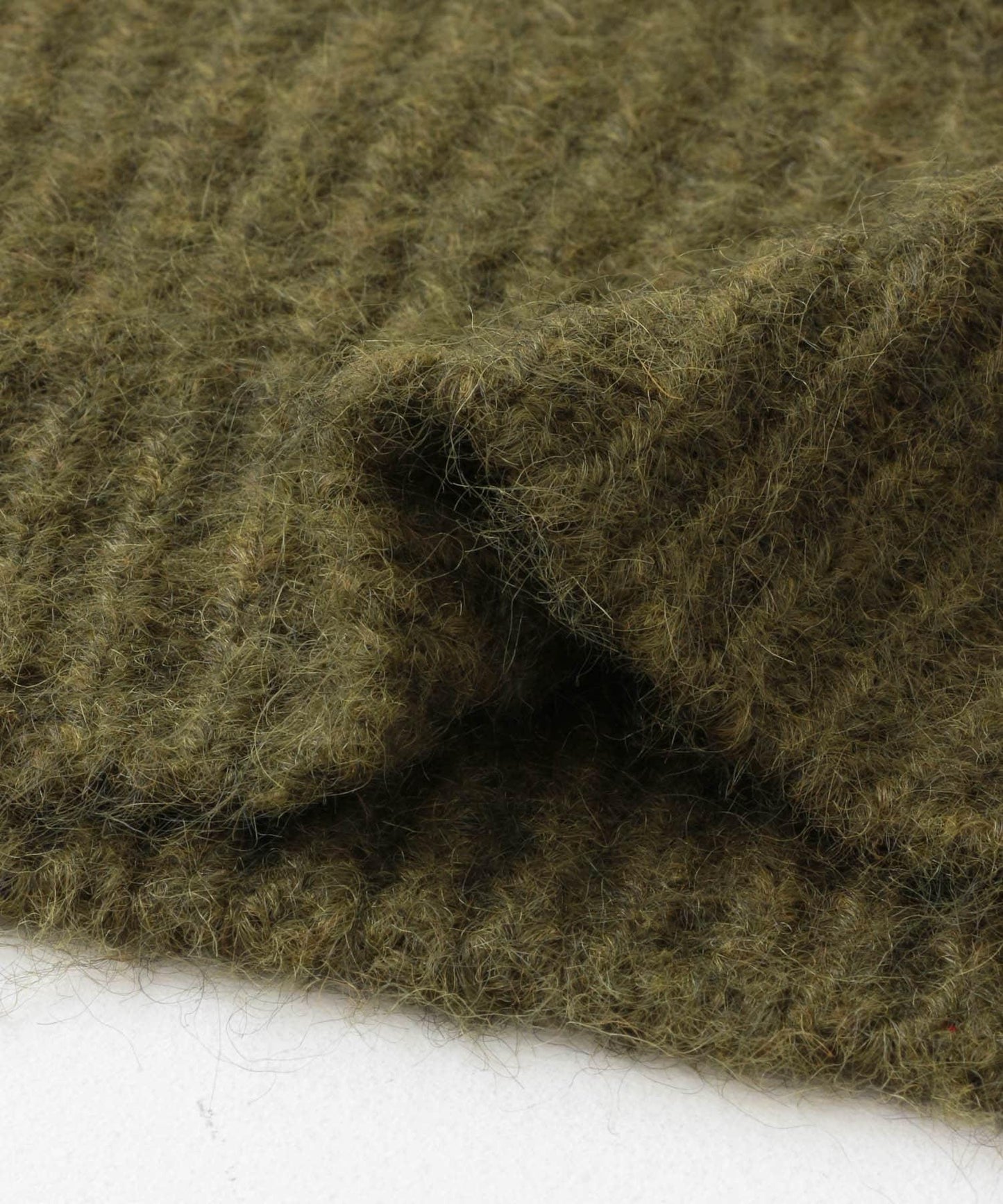 毛邊圓領針織衫