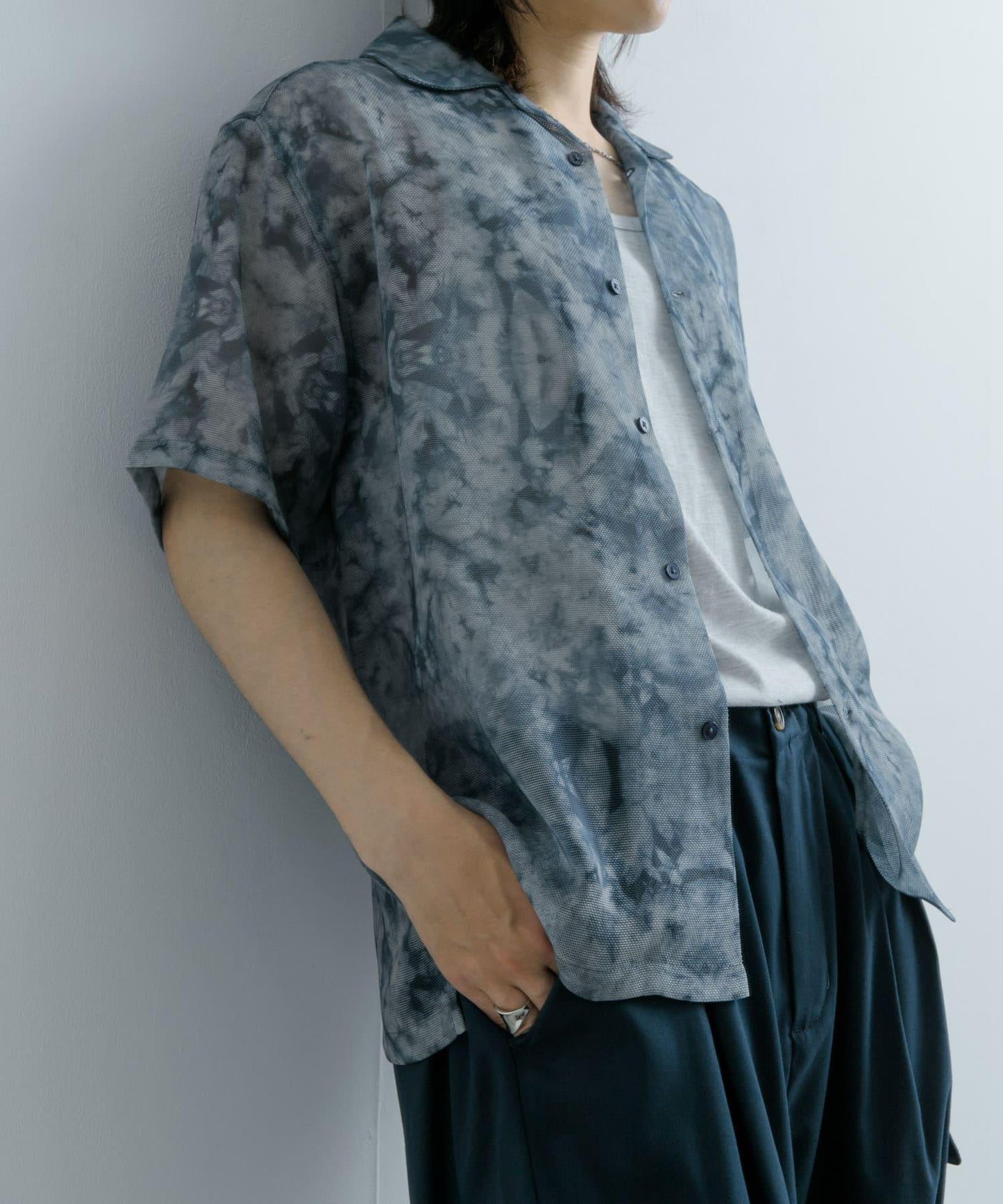 透視印花開領短袖襯衫