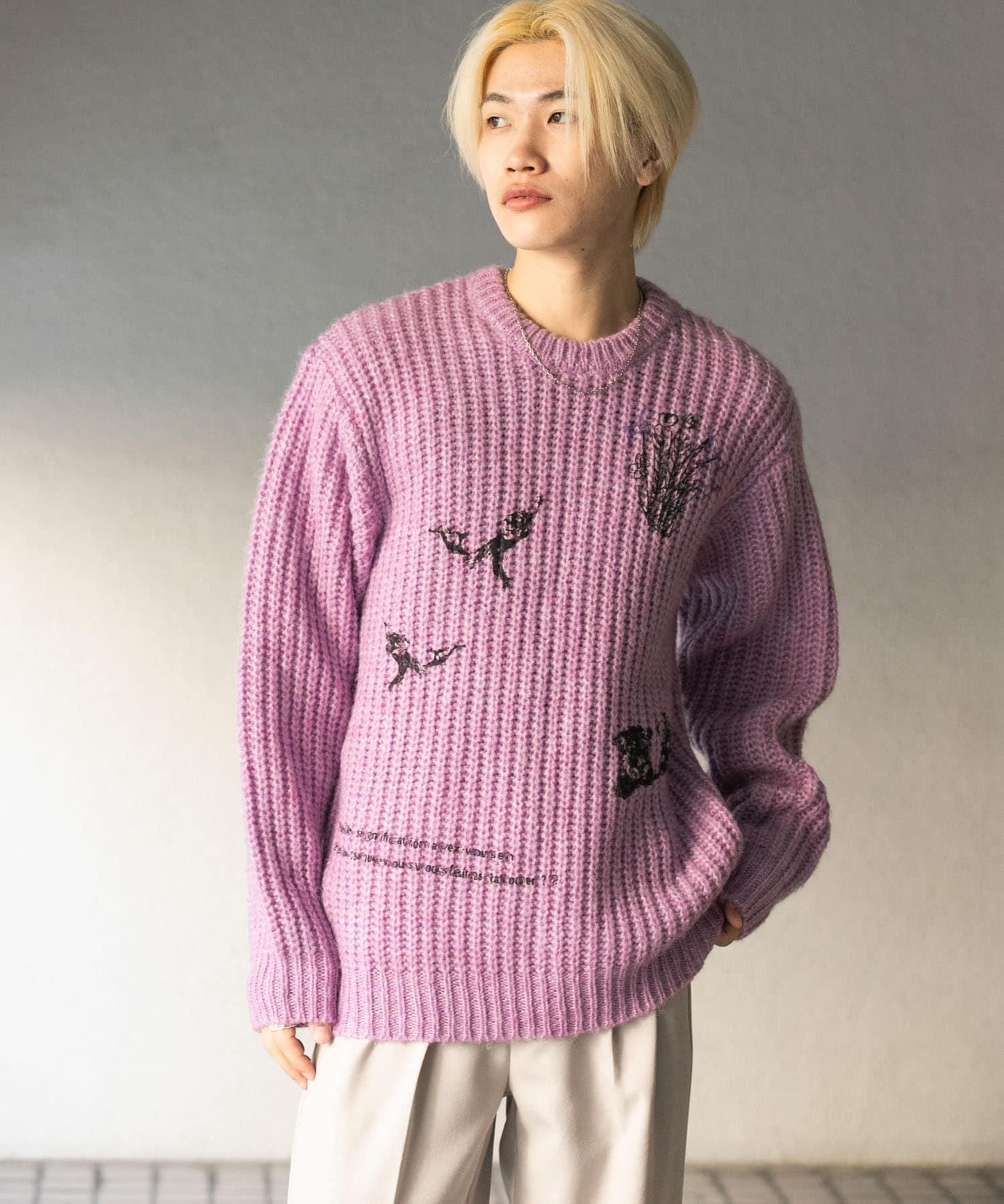 圖案印花寬鬆圓領針織衫