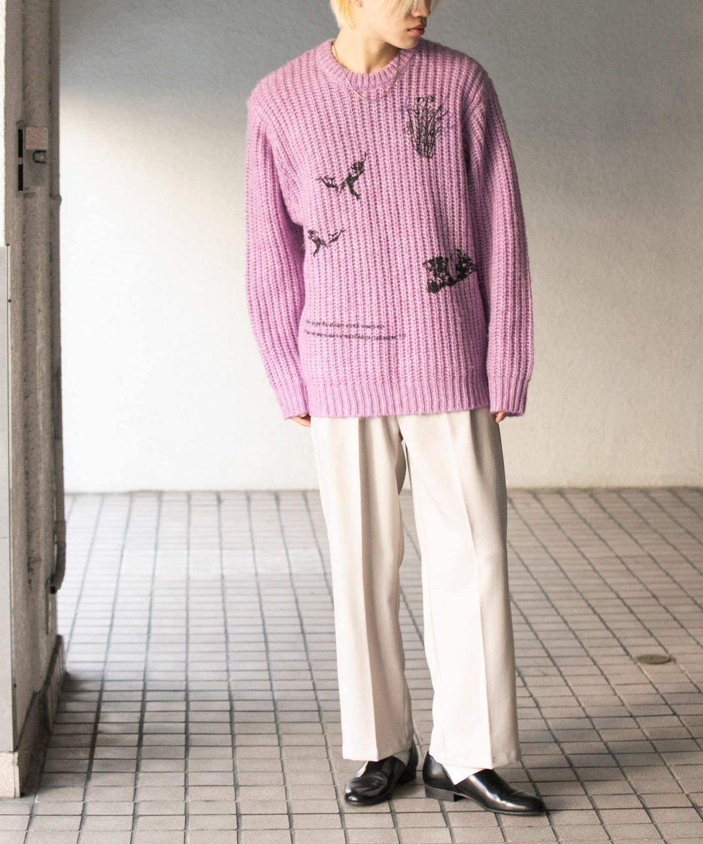 圖案印花寬鬆圓領針織衫