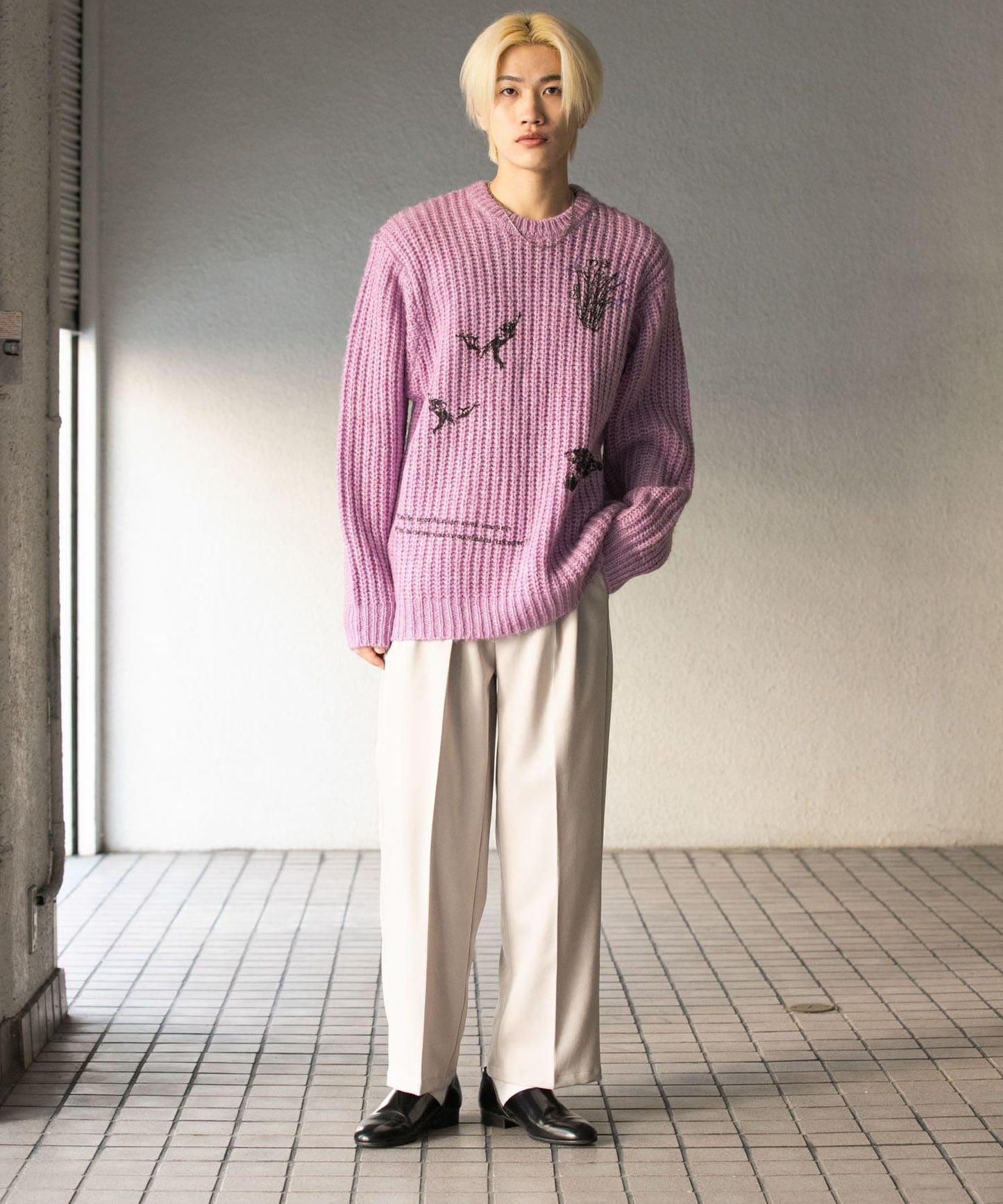 圖案印花寬鬆圓領針織衫