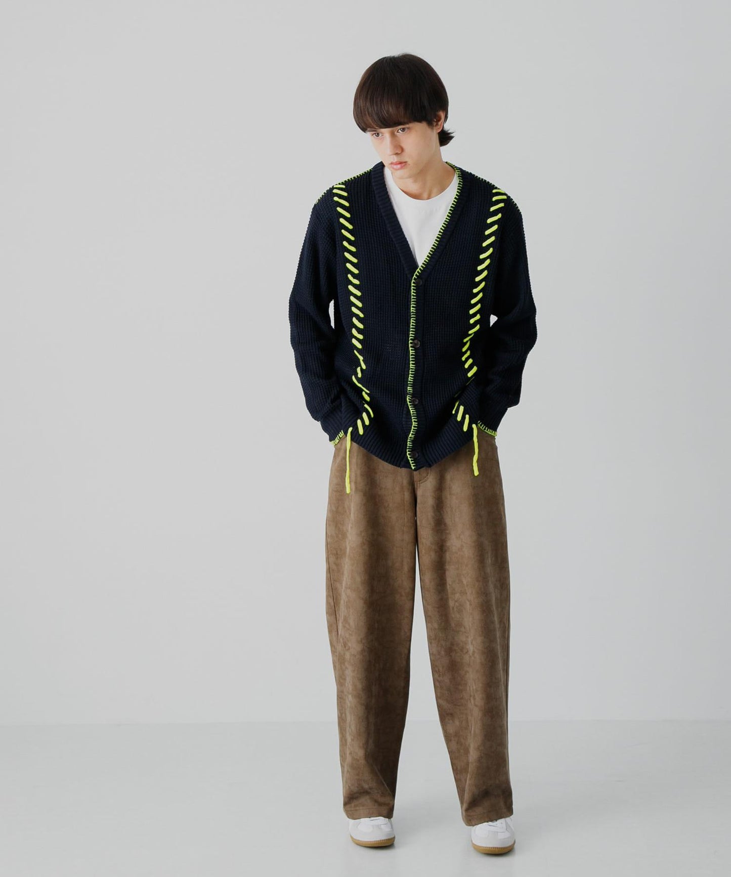 中性款毛毯縫線開衫