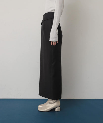 不對稱翻邊鉛筆裙