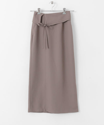 不對稱翻邊鉛筆裙