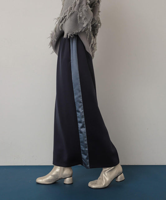 緞面拼接線條半身裙