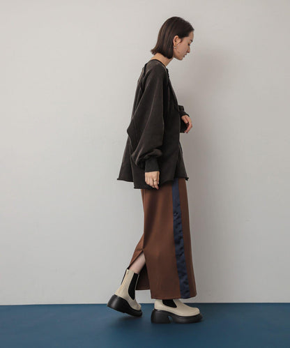 緞面拼接線條半身裙