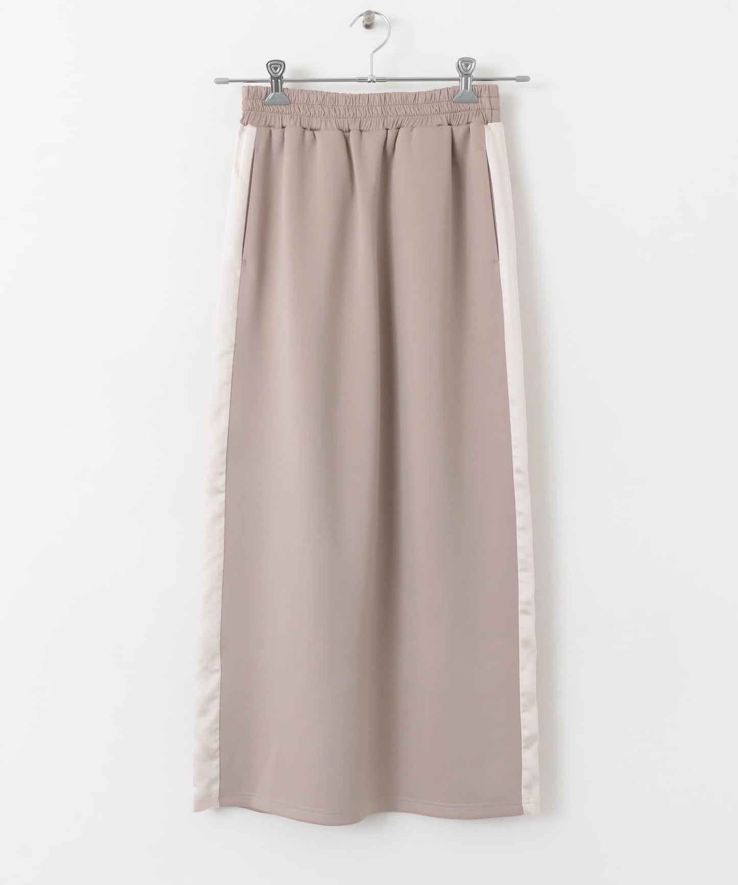 緞面拼接線條半身裙