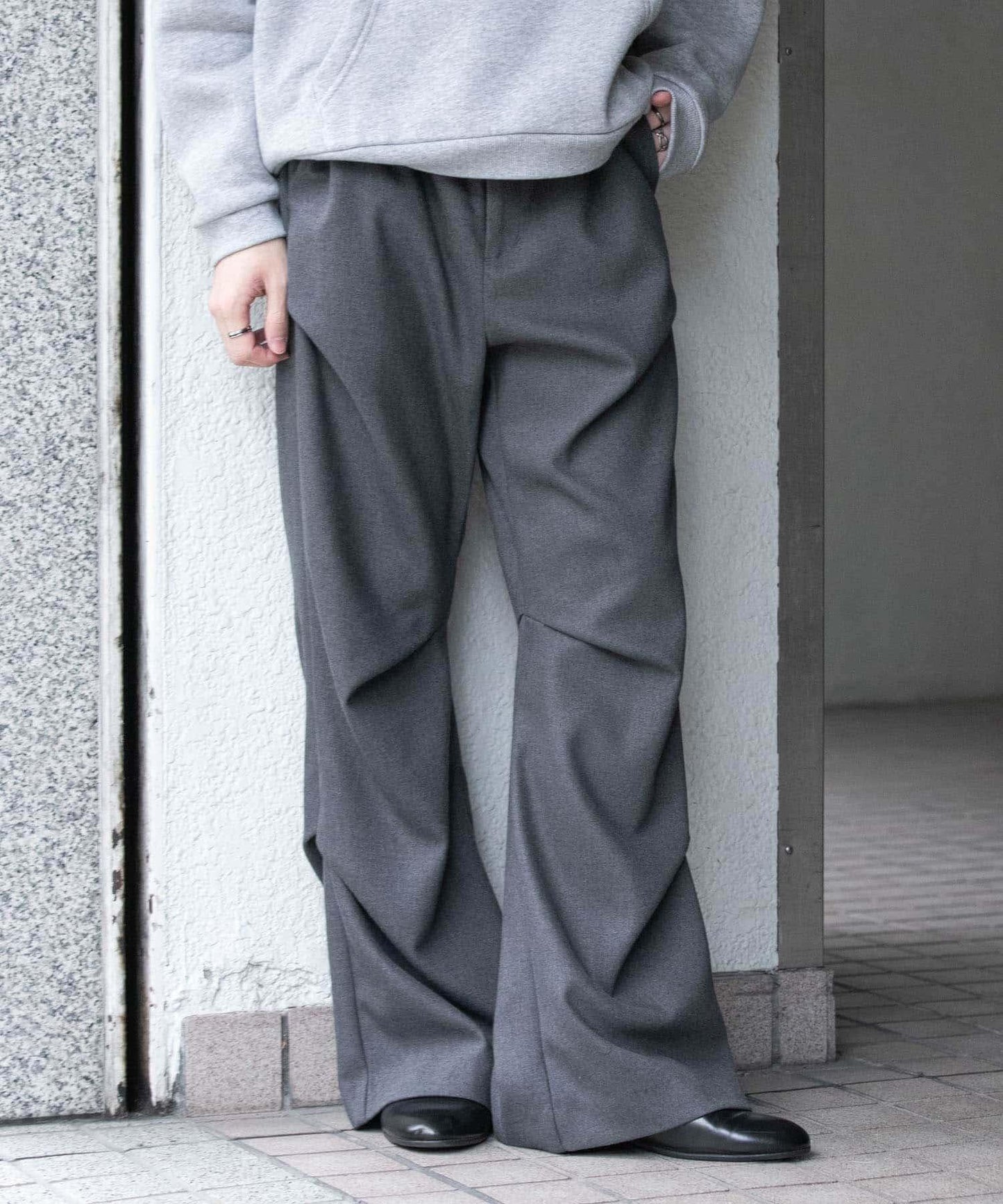 羊毛感隨機褶皺長褲