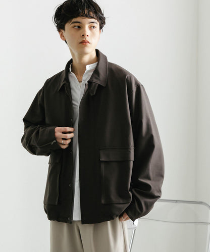 可搭配套裝雙口袋抽繩短夾克