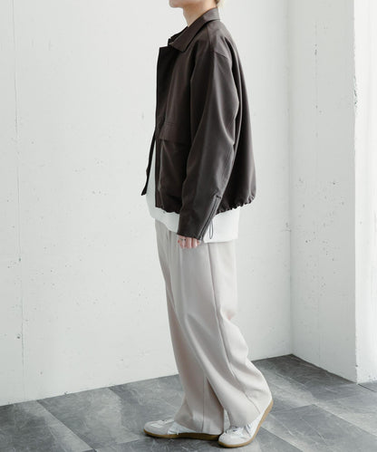 可搭配套裝雙口袋抽繩短夾克