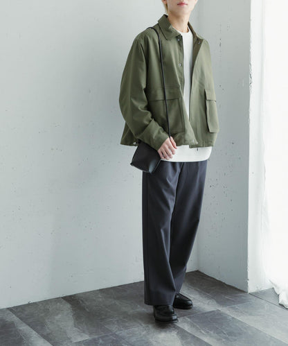 可搭配套裝雙口袋抽繩短夾克