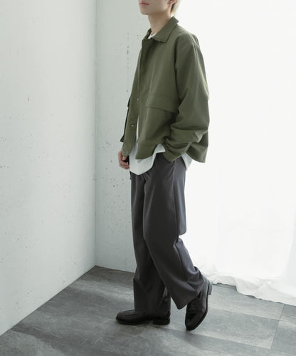 可搭配套裝雙口袋抽繩短夾克