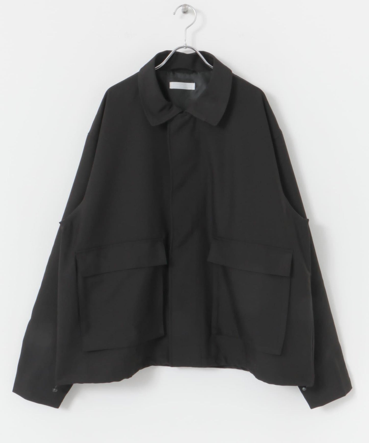 可搭配套裝雙口袋抽繩短夾克