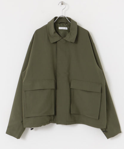 可搭配套裝雙口袋抽繩短夾克