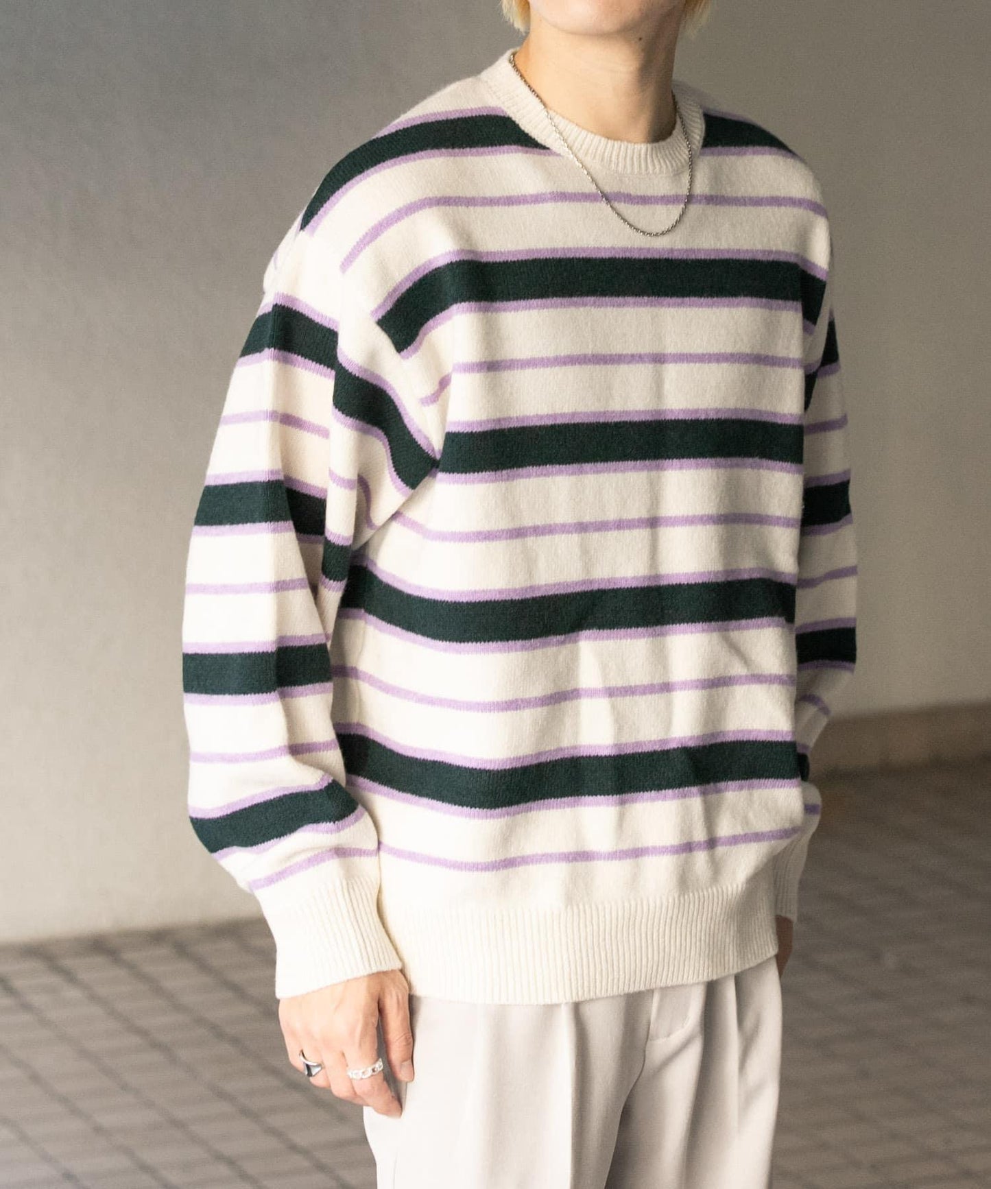 羊毛混紡條紋圓領針織衫