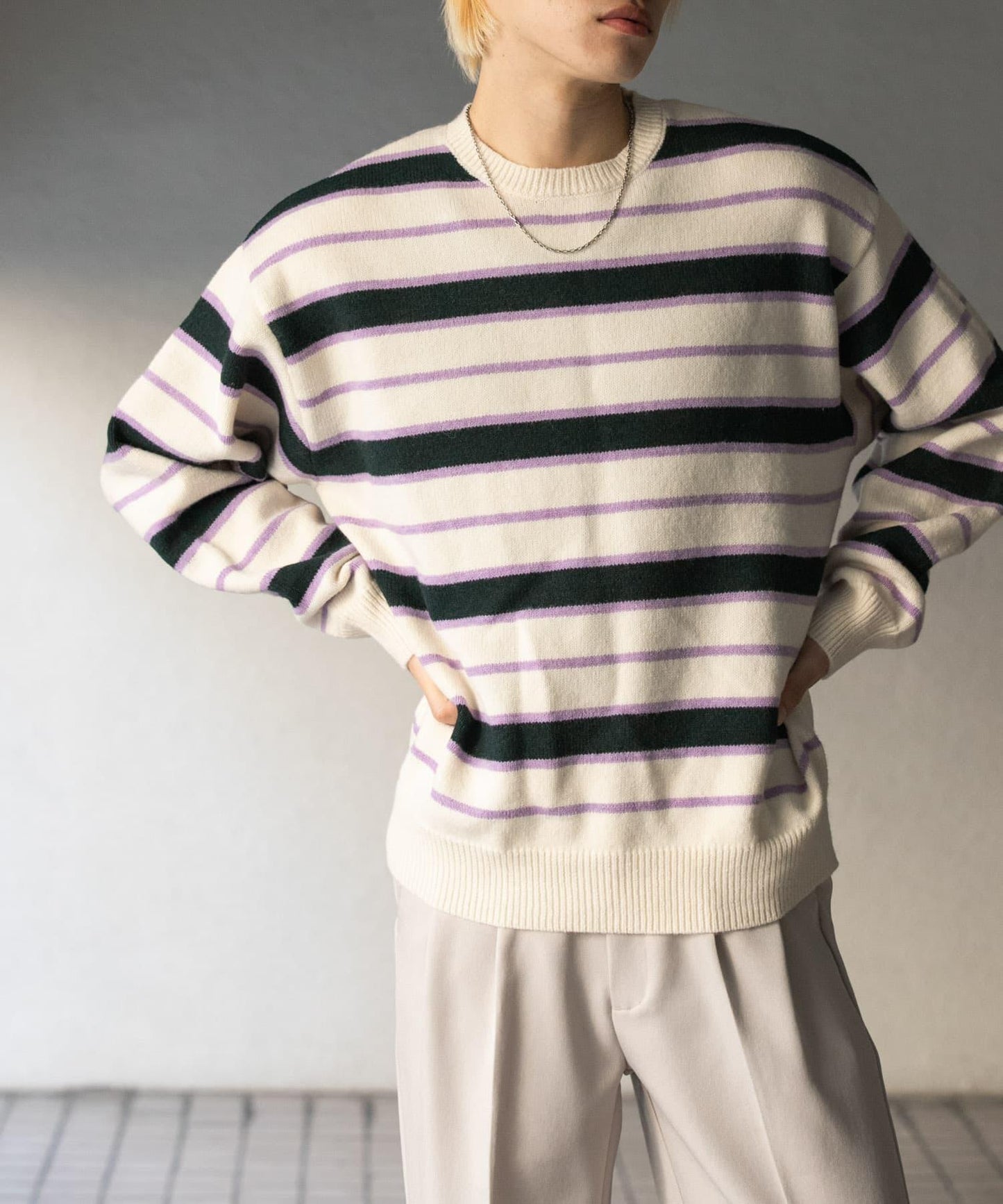 羊毛混紡條紋圓領針織衫