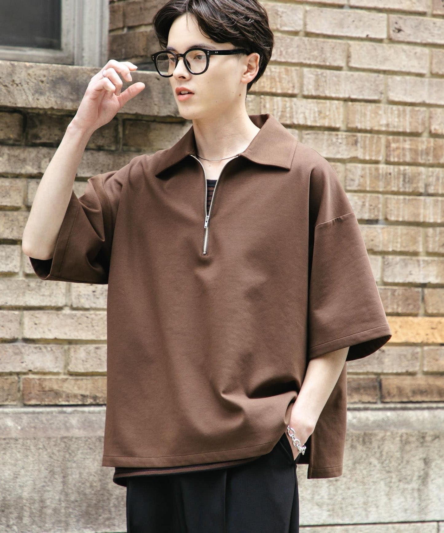 中性款高彈力半拉鍊短袖T恤