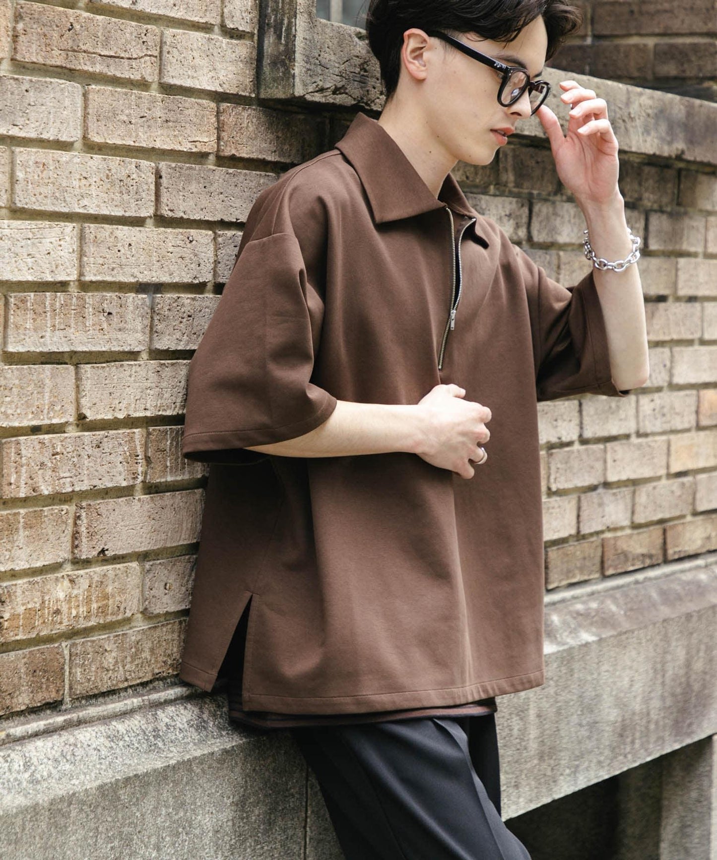 中性款高彈力半拉鍊短袖T恤