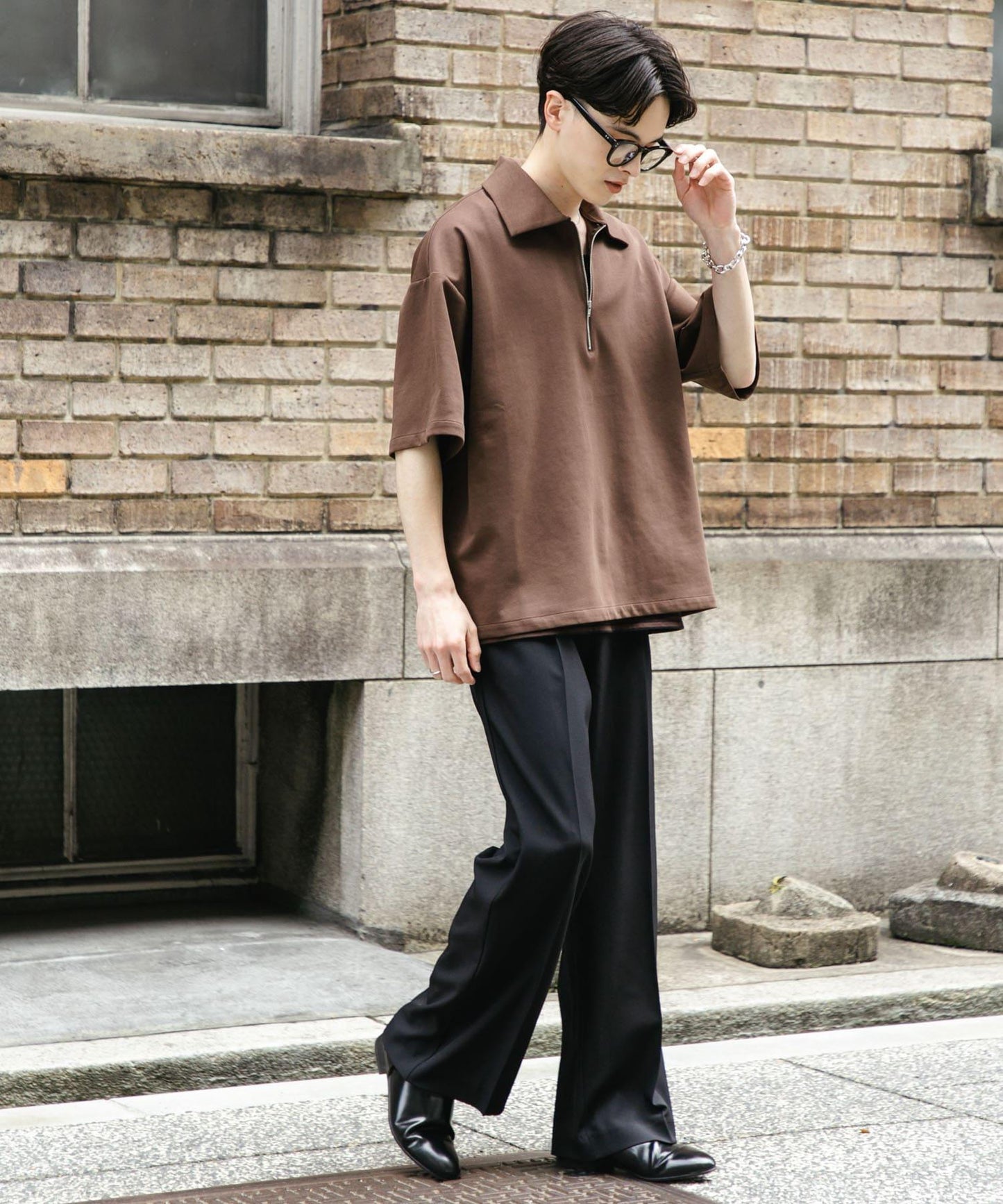 中性款高彈力半拉鍊短袖T恤