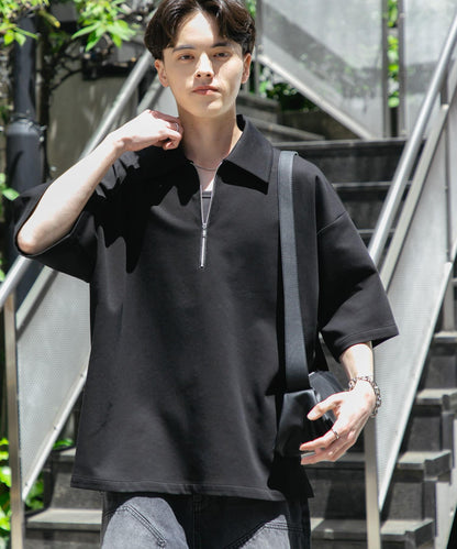 中性款高彈力半拉鍊短袖T恤