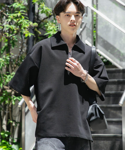 中性款高彈力半拉鍊短袖T恤