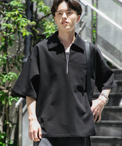 中性款高彈力半拉鍊短袖T恤