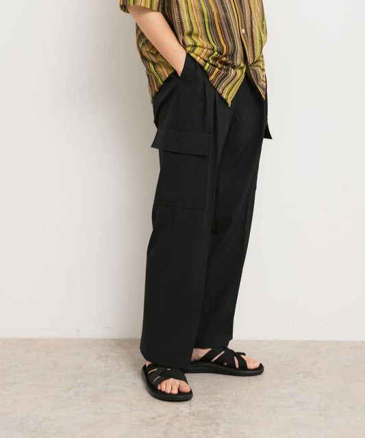 科技感中縫壓褶工裝休閒褲