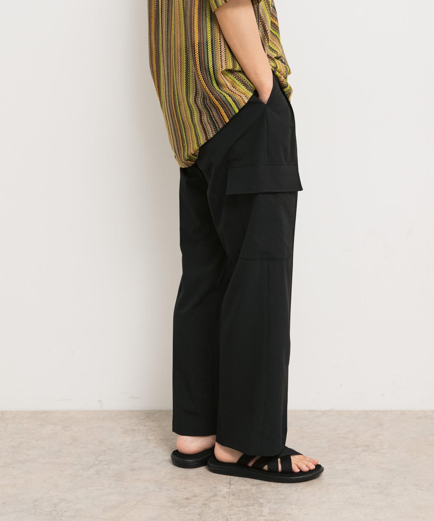 科技感中縫壓褶工裝休閒褲