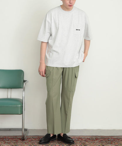 科技感中縫壓褶工裝休閒褲