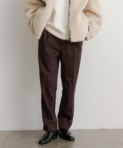 硬挺斜紋中線直筒褲