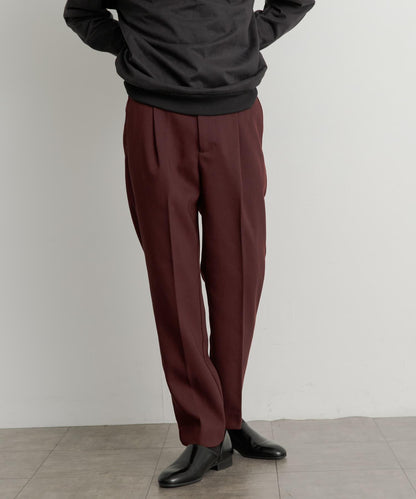 硬挺斜紋中線直筒褲