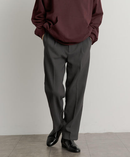 硬挺斜紋中線直筒褲