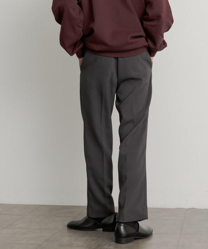 硬挺斜紋中線直筒褲