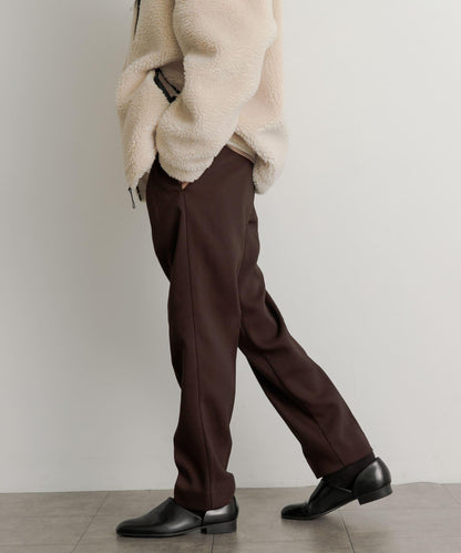 硬挺斜紋中線直筒褲