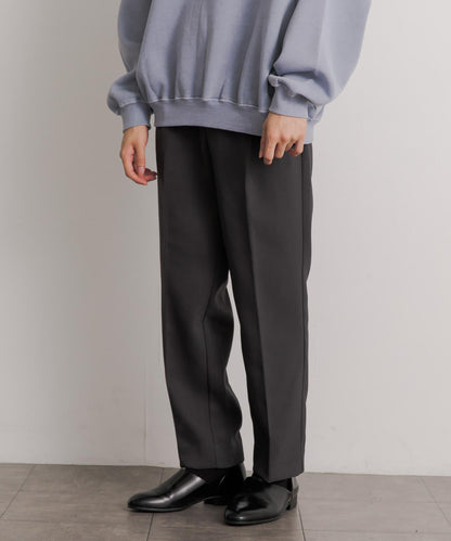 硬挺斜紋中線直筒褲