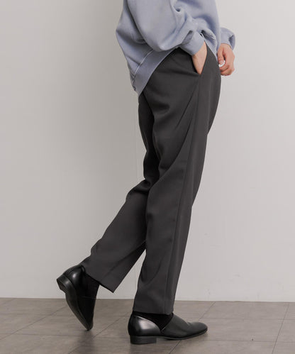 硬挺斜紋中線直筒褲