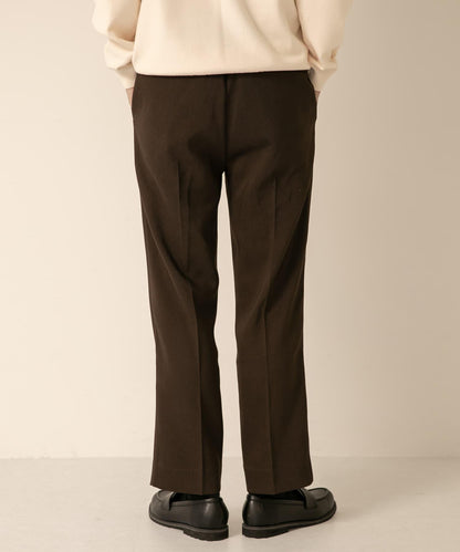 硬挺斜紋中線直筒褲