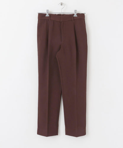 硬挺斜紋中線直筒褲