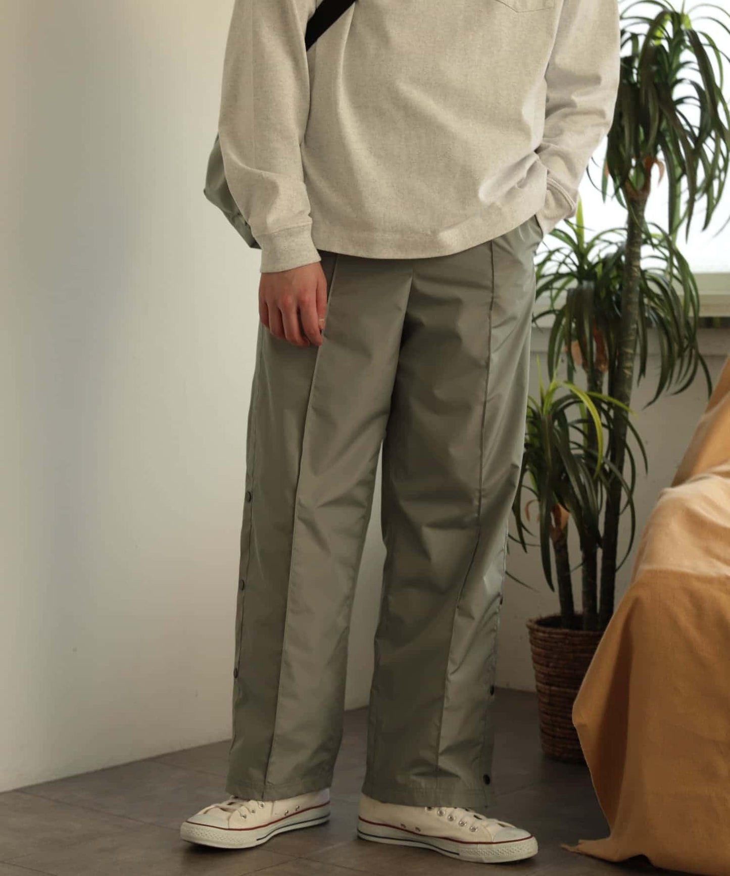 「套裝可搭配」側邊條紋運動褲